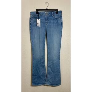 PAIGE Manhattan Bootcut Jeans Medium Wash Size 31 NWT